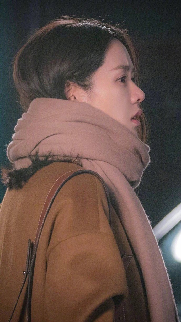 韩国美女明星孙艺珍图片 3