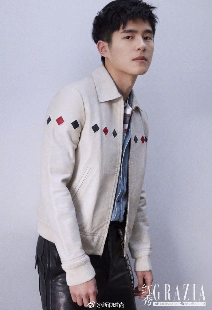 内地男演员帅哥刘昊然《红秀GRAZIA》杂志开年封 4