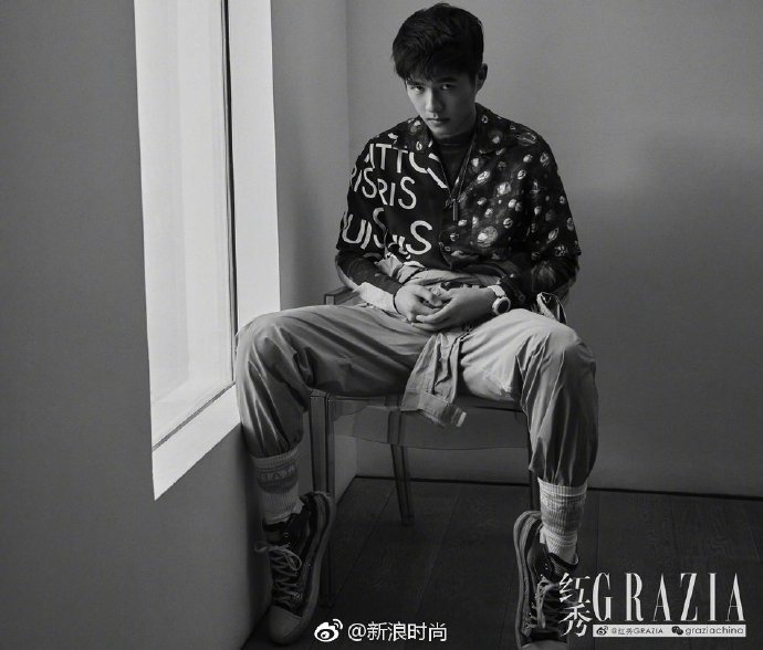 内地男演员帅哥刘昊然《红秀GRAZIA》杂志开年封 5