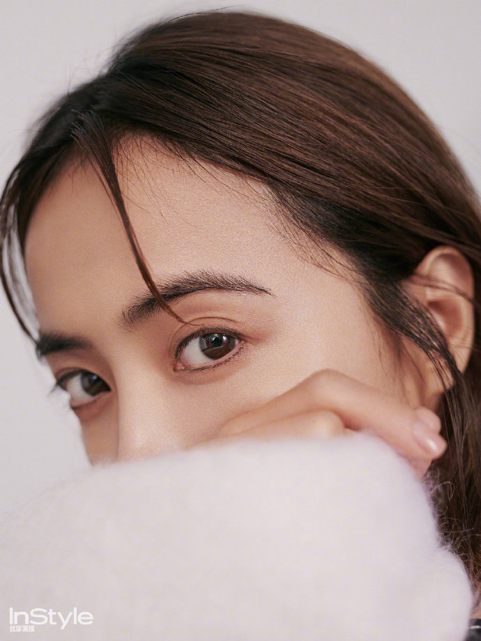 台湾美女明星蔡依林怪美的《Instyle优家画报》杂 4