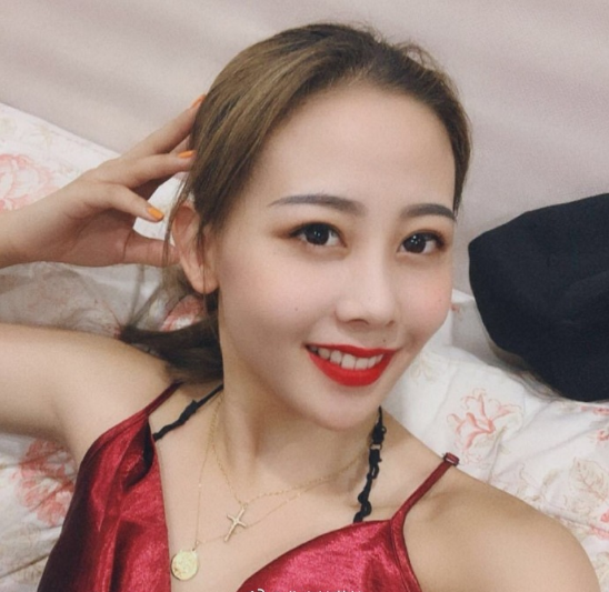 清纯美女孟媛北京舞蹈学院校花自拍照