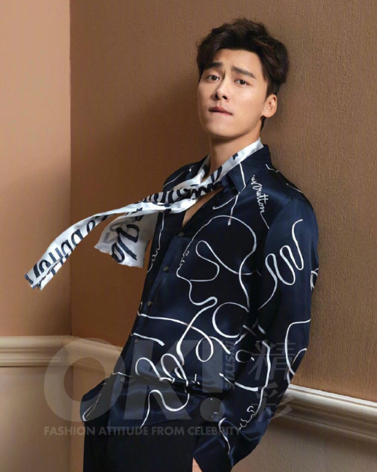 浓眉大眼男明星李易峰精美壁纸图片 11