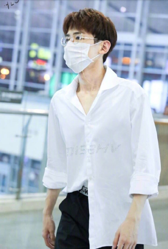 万年男二学霸白敬亭私服图片 9