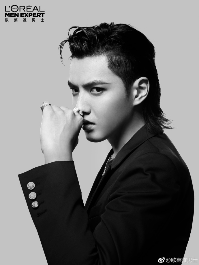 小鲜肉内地男明星吴亦凡代言欧莱雅男士黑魔力 3