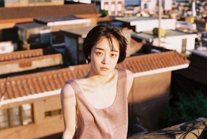 短发发型的清纯美少女图片 10