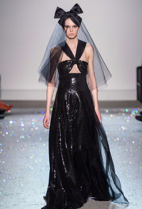 Giambattista Valli2019春夏大秀礼服图片 3