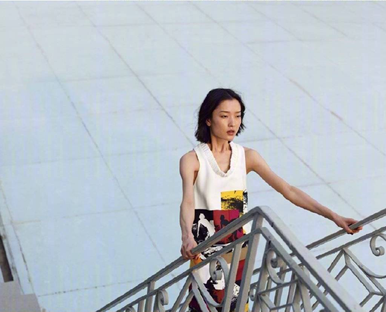 台湾男明星阮经天与超模杜鹃杂志封面图片 9