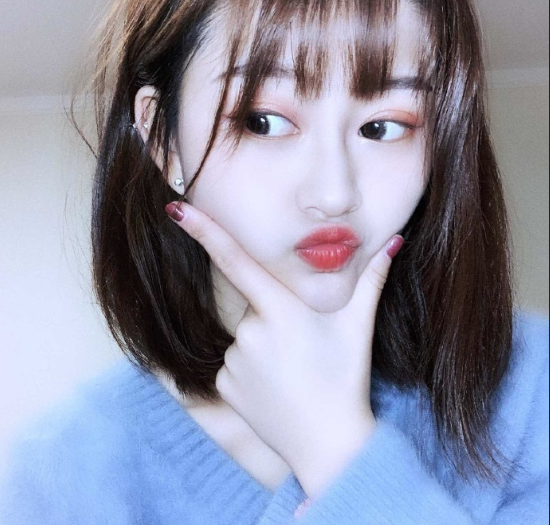 金牛座清纯美女自拍照