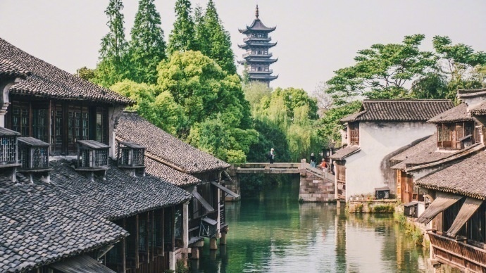 古老的古镇街景图片 8
