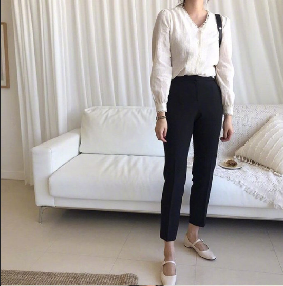 气质又不失小女人魅力的通勤装束穿搭 9