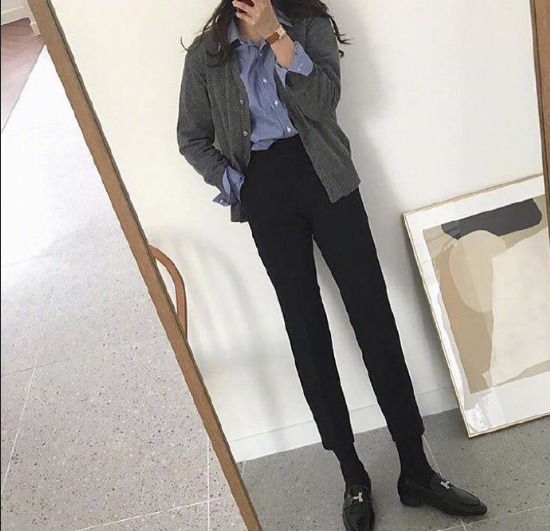 气质又不失小女人魅力的通勤装束穿搭 14