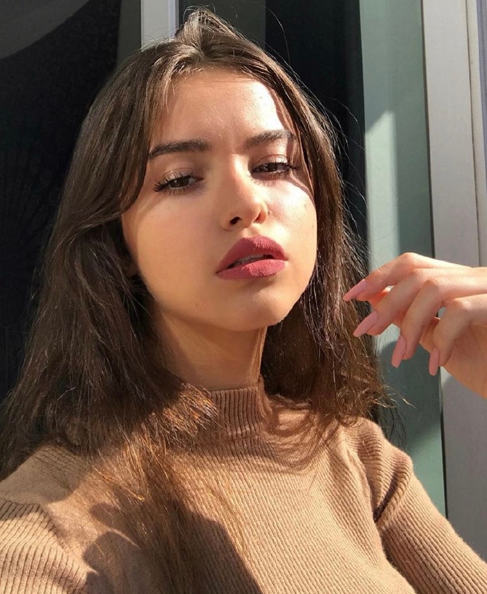 欧美美女图片 法国美女Clarice图片 7