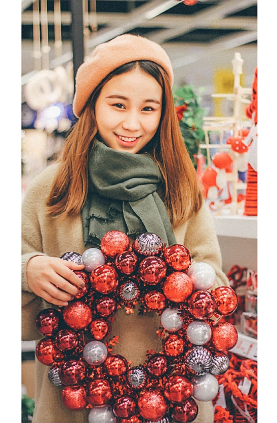 清纯美女新年唯美写真图片 2