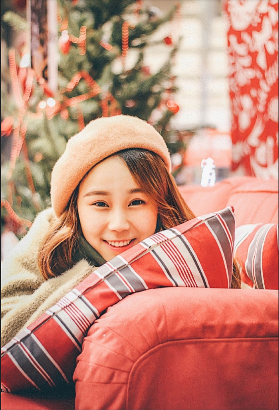 清纯美女新年唯美写真图片 4