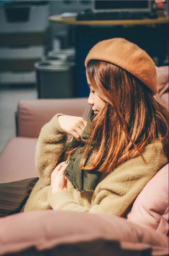 清纯美女新年唯美写真图片 7
