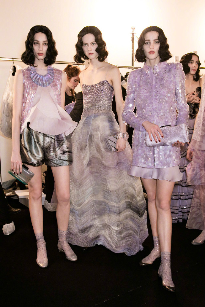 Armani prive梦幻紫色礼服图片 8
