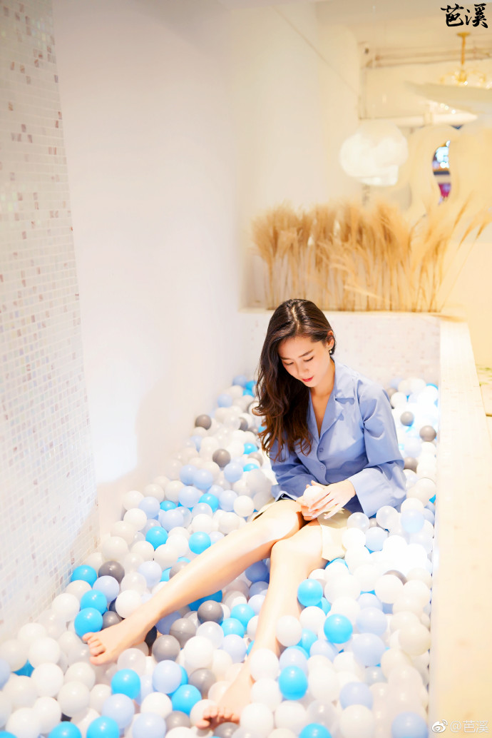 清纯美女郑妍淑女范写真图片 5