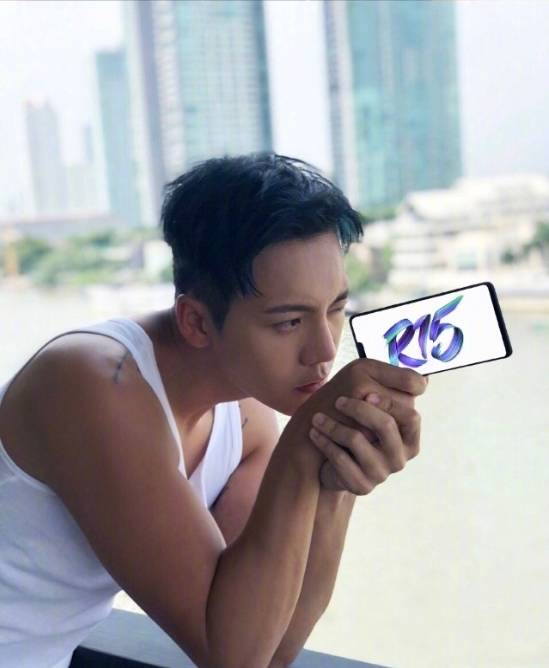 香港男明星陈伟霆帅气图片 3