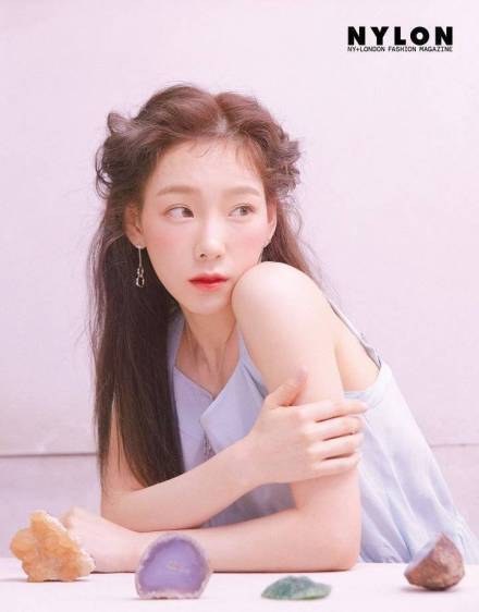 韩国美女明星金泰妍水蜜桃口味少女感画报图片 2