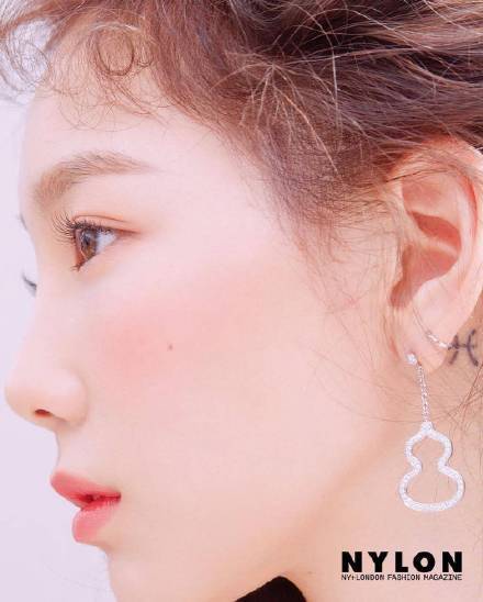 韩国美女明星金泰妍水蜜桃口味少女感画报图片 3