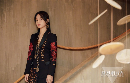 内地女歌手周笔畅2019秋冬Donna Collection米兰时装秀 6