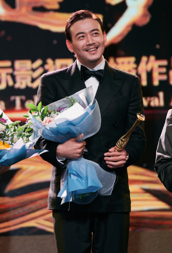 内地男演员杨烁获得最佳男演员图片 7