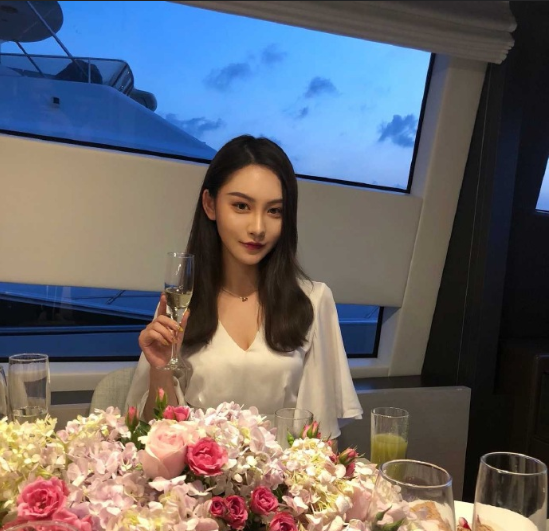 清纯美女图片 水瓶座美女图片 4