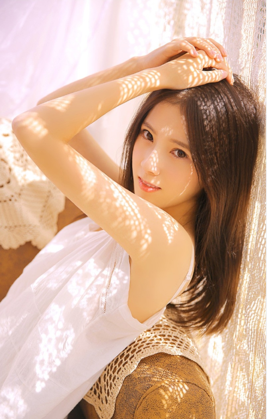 清纯美女图片 台湾美女居家写真图片 2