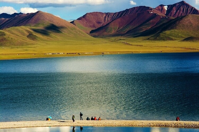 西藏夏天的圣湖风景图片 4
