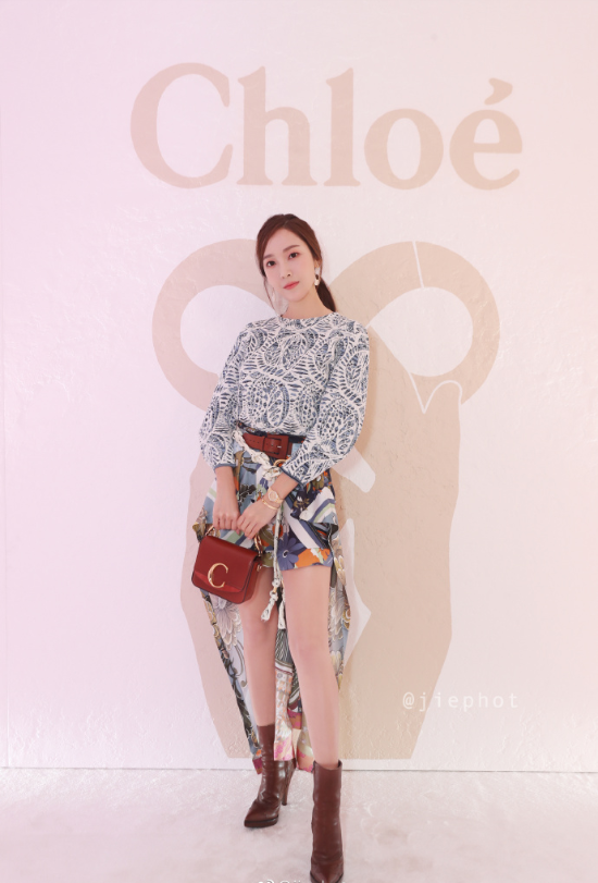 韩国美女图片 女星Jessica郑秀妍巴黎时装周图片 3