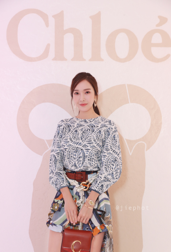 韩国美女图片 女星Jessica郑秀妍巴黎时装周图片 4