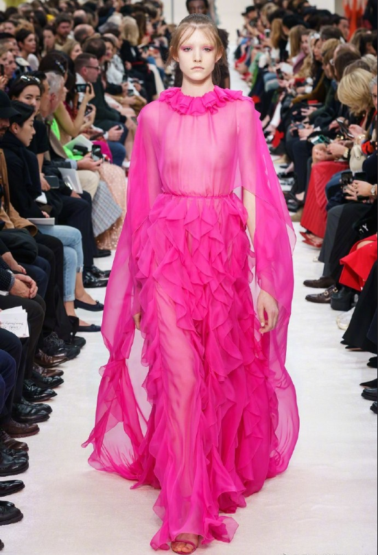 Valentino2019巴黎时装周仙女裙图片 5