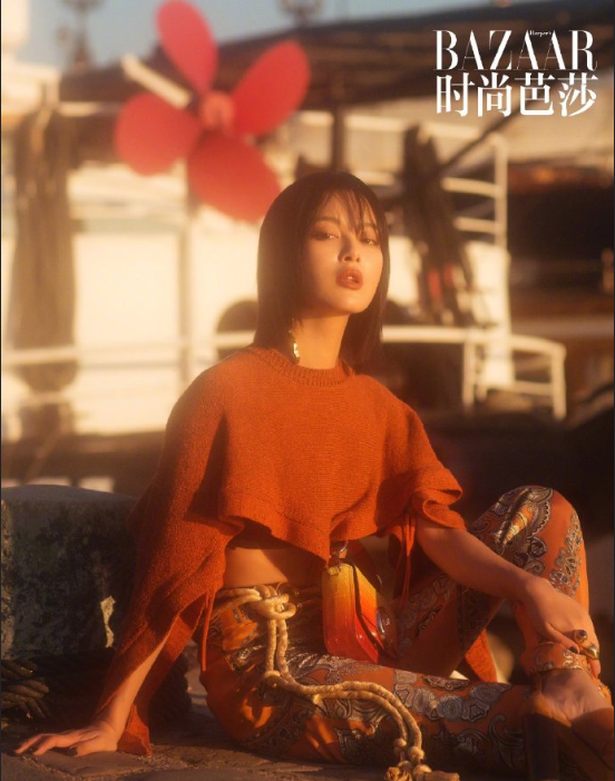 东北美女明星辛芷蕾<<时尚芭莎>>巴黎时装周图片 7