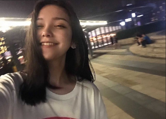 清纯美女校花苏比自拍照图片 6
