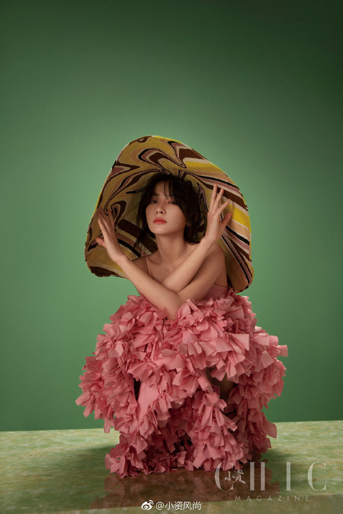 安徽美女明星施诗Kira小资风尚封面图片 7