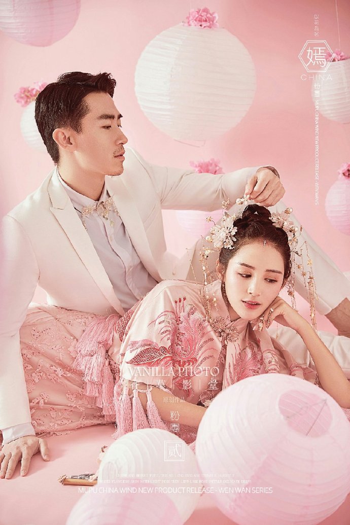 春季复古婚纱照图片 3