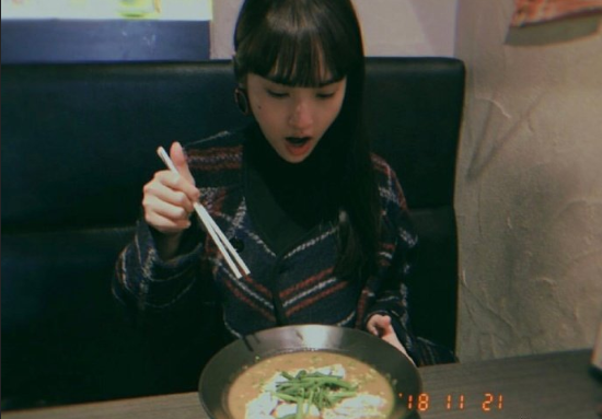 台湾偶像剧女神杨丞琳剪齐刘海秒回少女图片 4