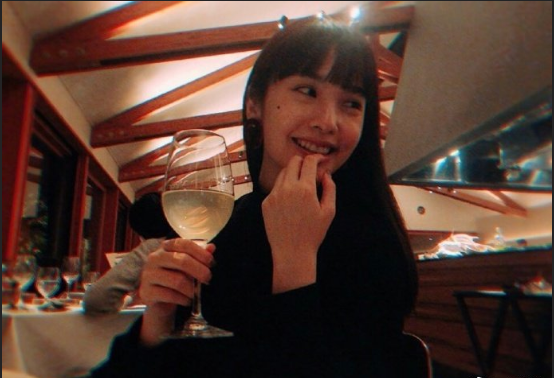 台湾偶像剧女神杨丞琳剪齐刘海秒回少女图片 5