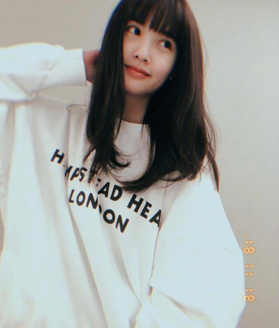 台湾偶像剧女神杨丞琳剪齐刘海秒回少女图片 9