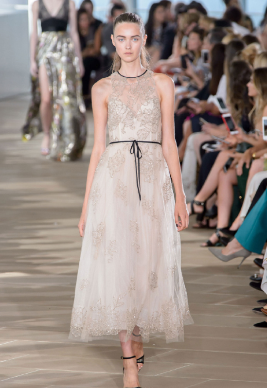 Monique Lhuillier2017婚纱图片 4