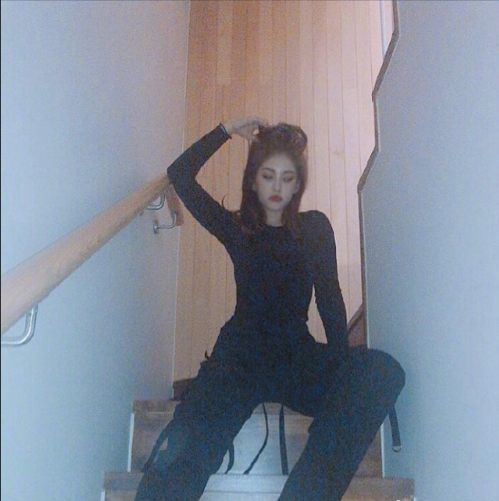 韩国美女明星Somi全昭弥图片 6