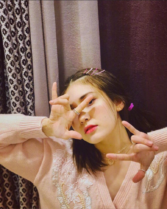 韩国美女明星Somi全昭弥图片 7