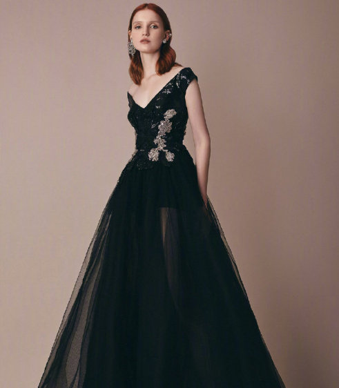 Elie Saab2019早秋衣橱性感强势闪耀又霸气 4