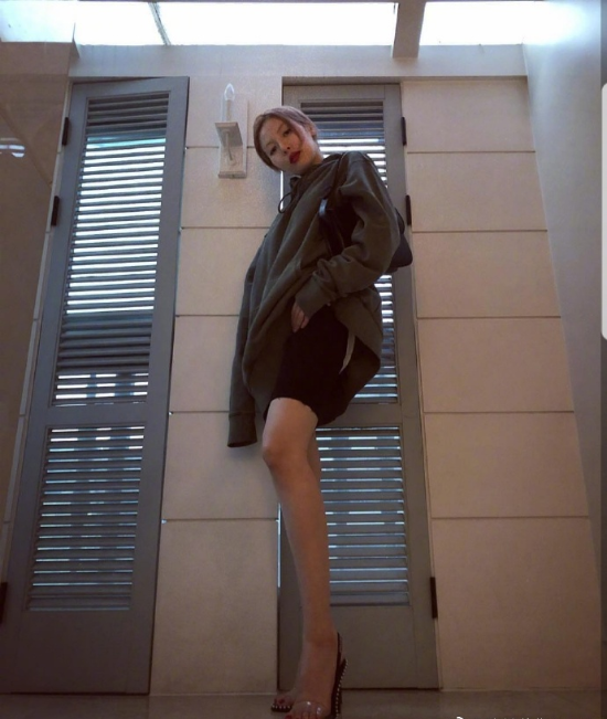 韩国美女图片 大长腿美女泫雅图片 2
