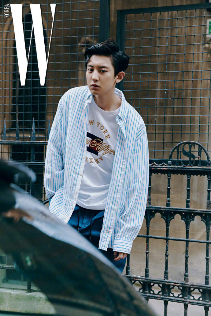 娃娃脸男明星朴灿烈《W》少年气息新画报图片 4