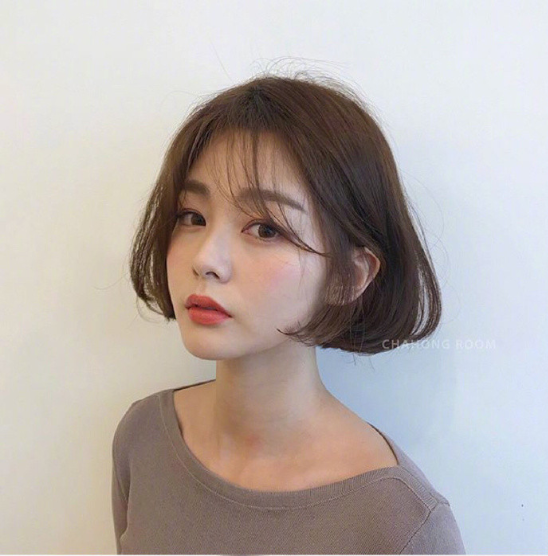 时尚短发图片_女生短发造型图片 5