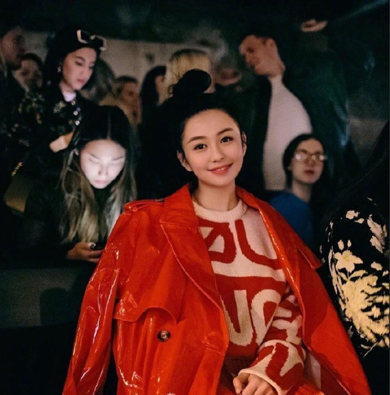 星二代沈月伦敦时装周的美照 4