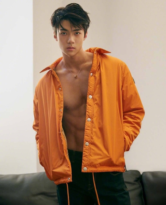 韩国男团exo吴世勋LEON KOREA肌肉帅气图片 2