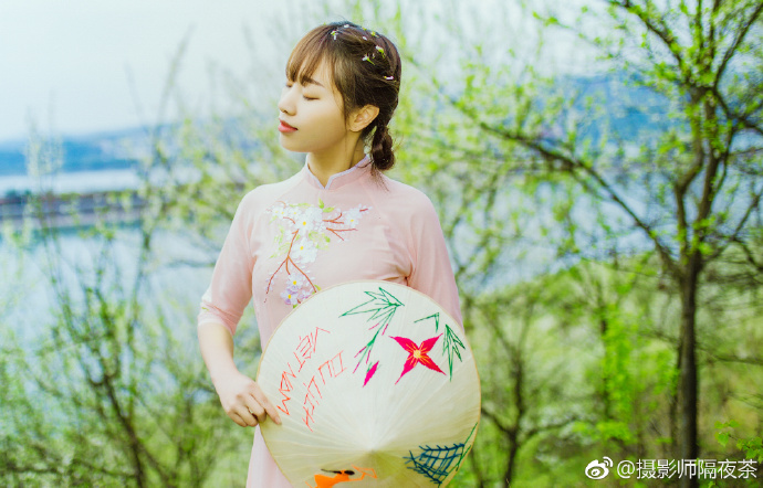 民国造型旗袍美女图片 2