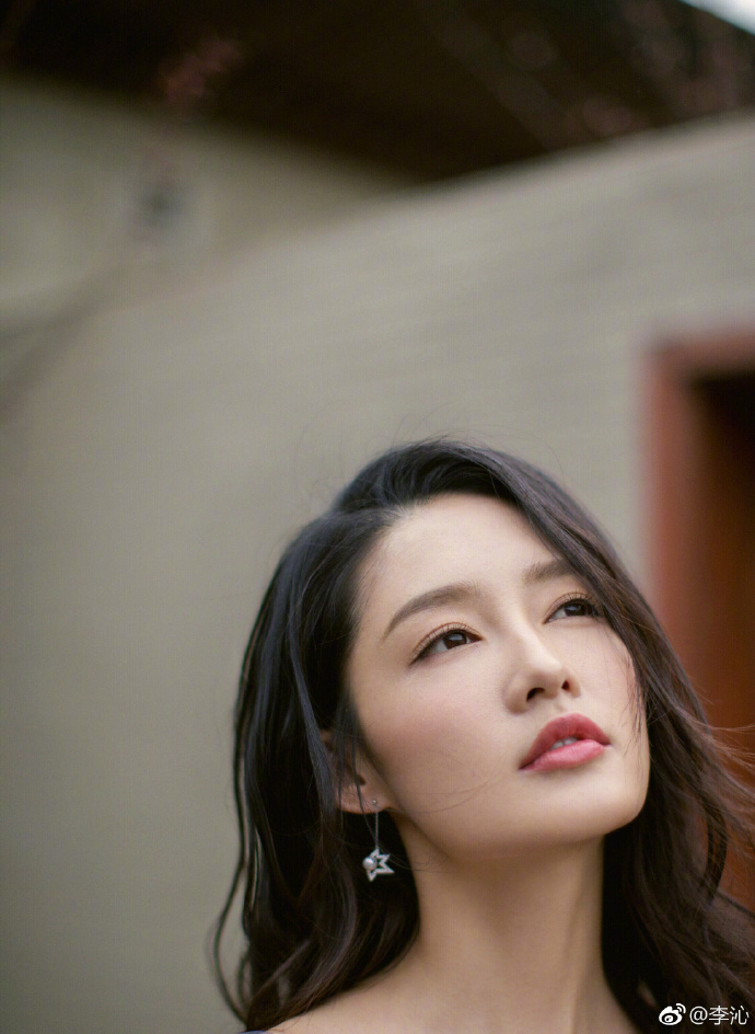 中国女演员李沁图片 2